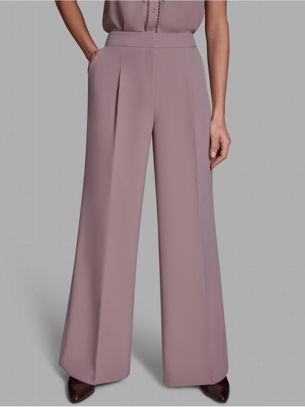 NWT BCBG Women Pleated High-Rise Wide-Leg Pants. Size 10. Soft Dusk. Retail $109